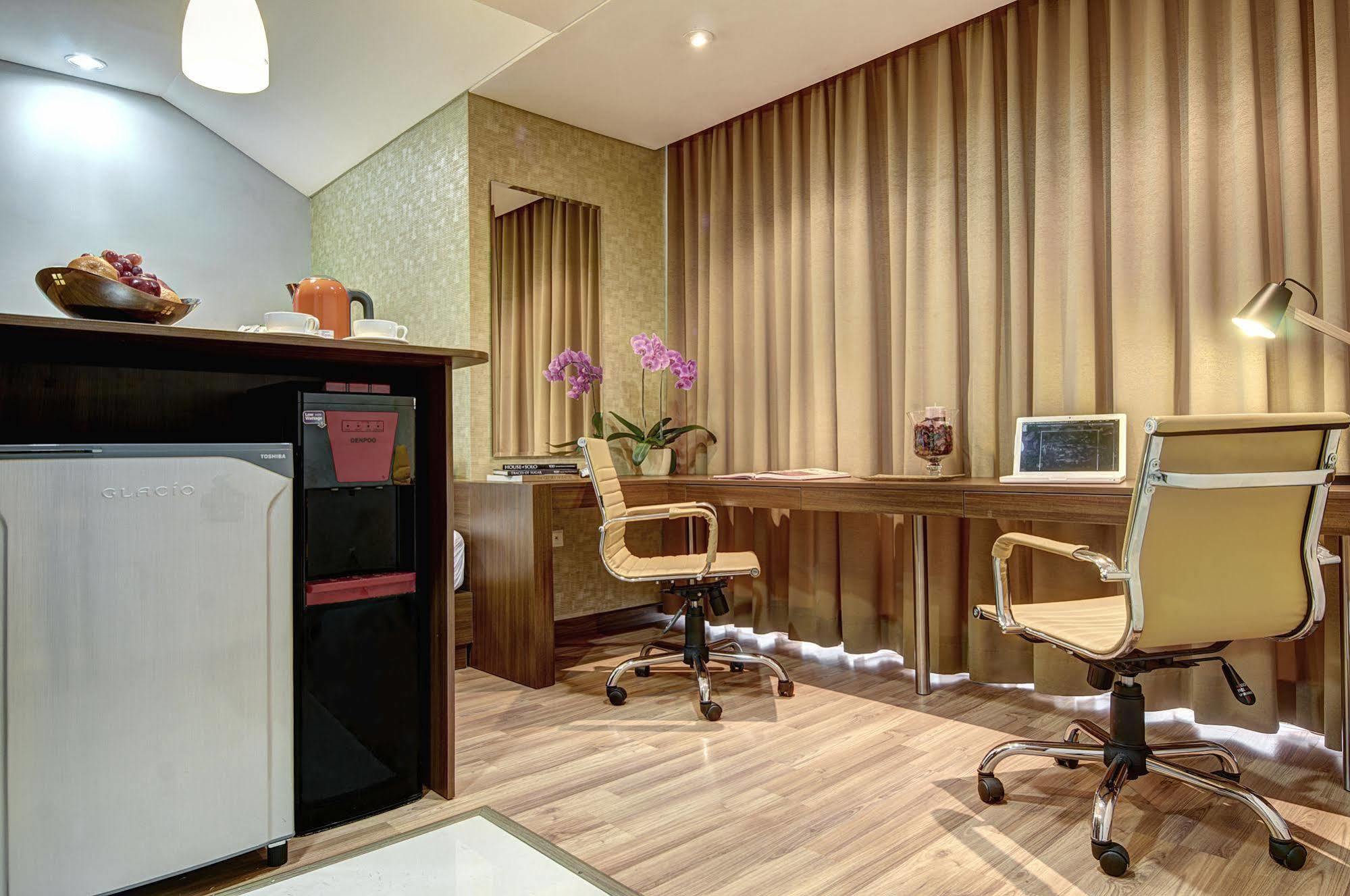 Sampit Residence Managed By Flat06 Jakarta Exteriör bild