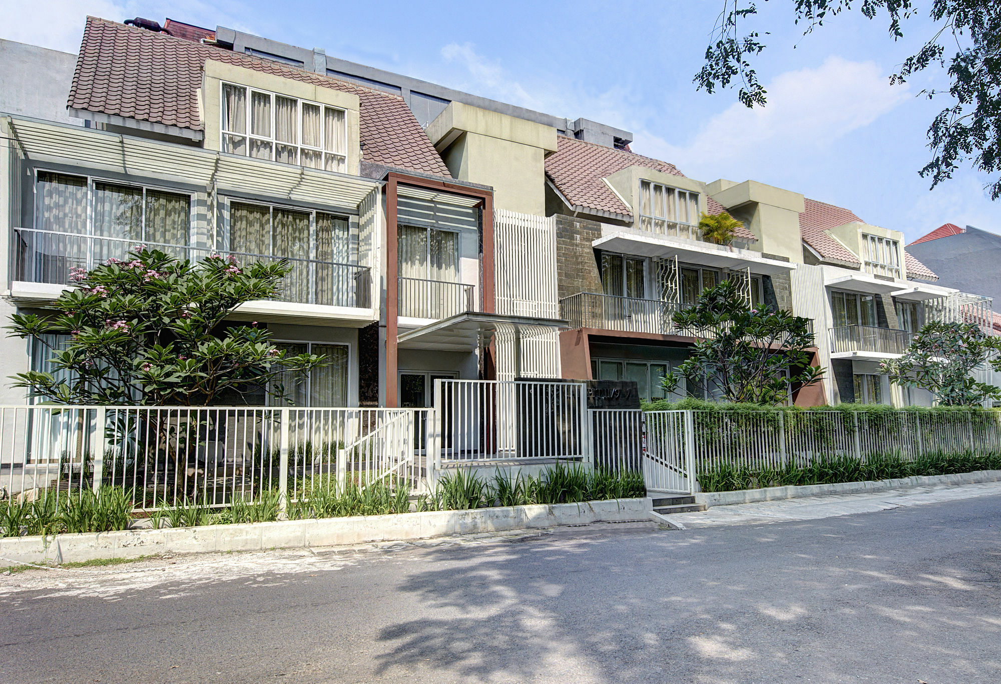Sampit Residence Managed By Flat06 Jakarta Exteriör bild